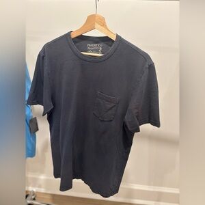 Faherty Men's Sunwashed Navy Short Sleeve Tee